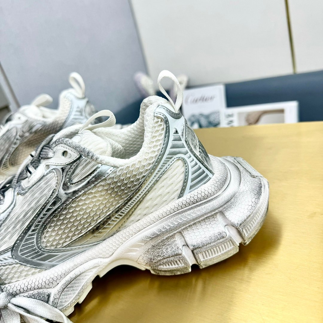 BALENCIAGA Retro Casual Sneakers - Image 7