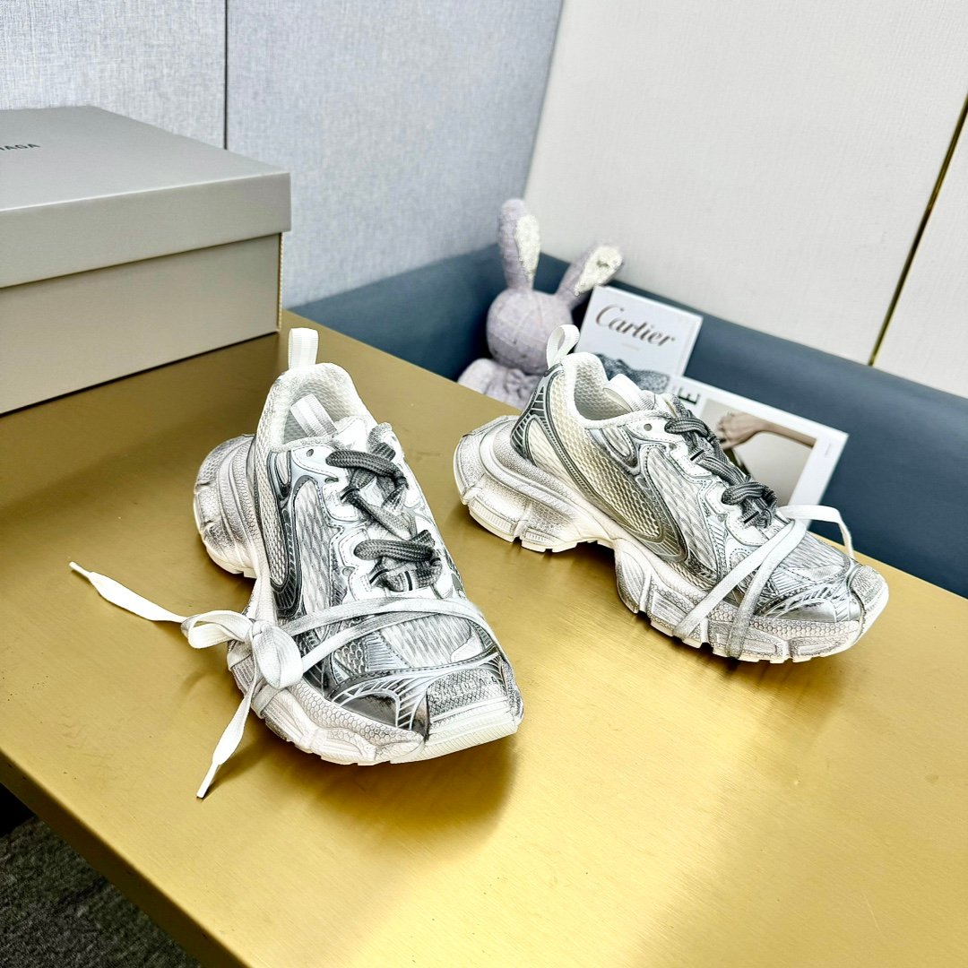 BALENCIAGA Retro Casual Sneakers - Image 8
