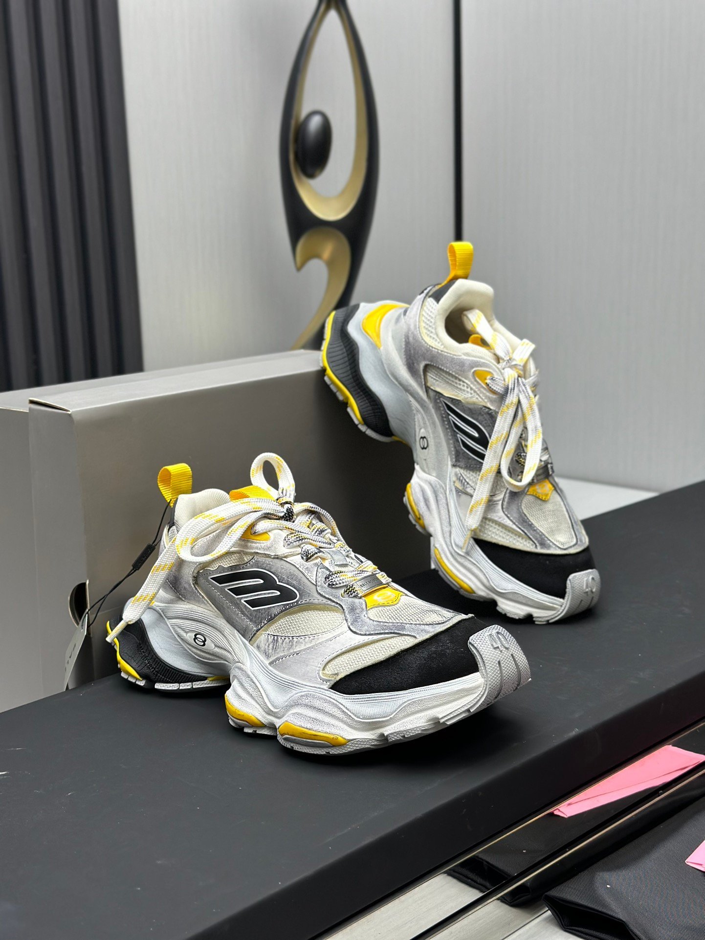 Balenciaga 10XL Large Bottom Sneakers - Image 2