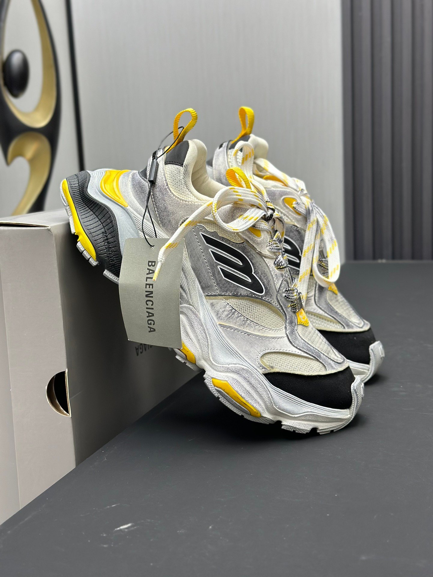 Balenciaga 10XL Large Bottom Sneakers - Image 3