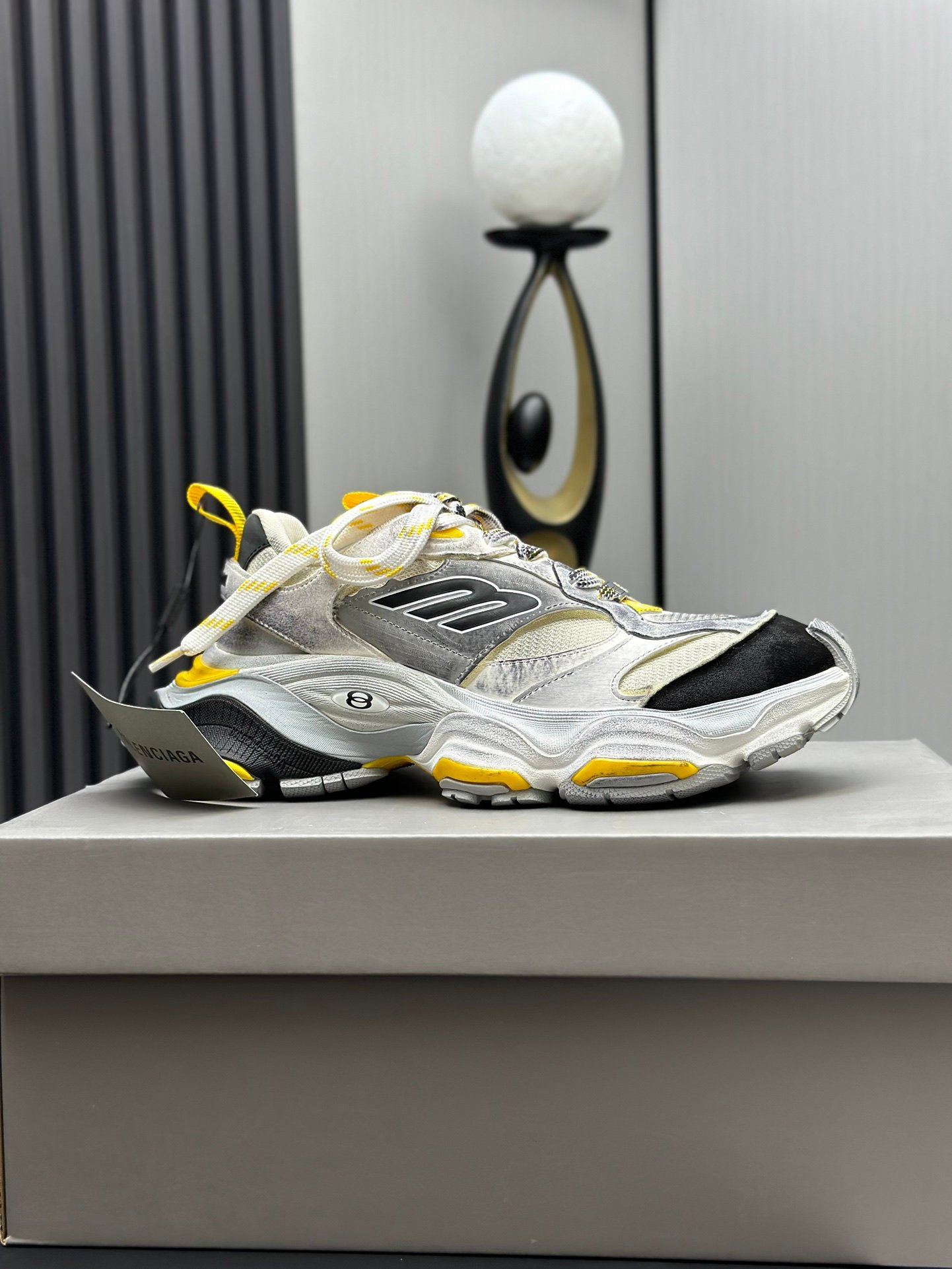 Balenciaga 10XL Large Bottom Sneakers - Image 4