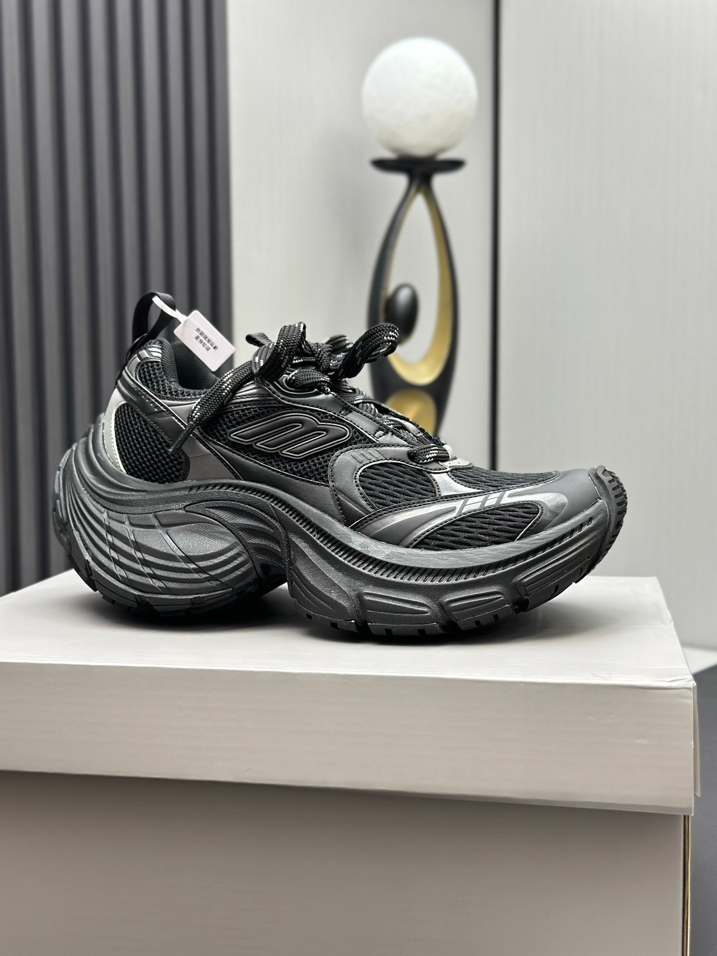 Balenciaga 10XL Large Bottom Sneakers - Image 4