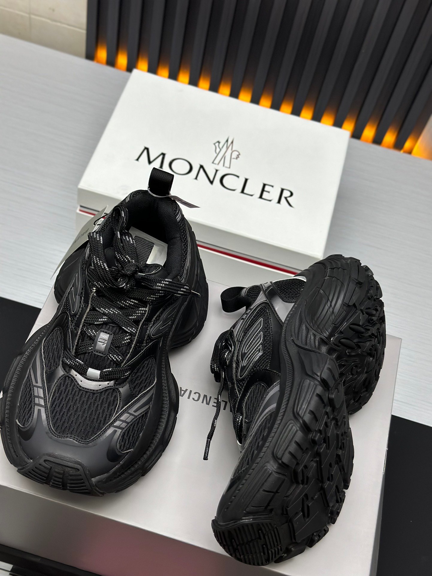 Balenciaga 10XL Large Bottom Sneakers - Image 8
