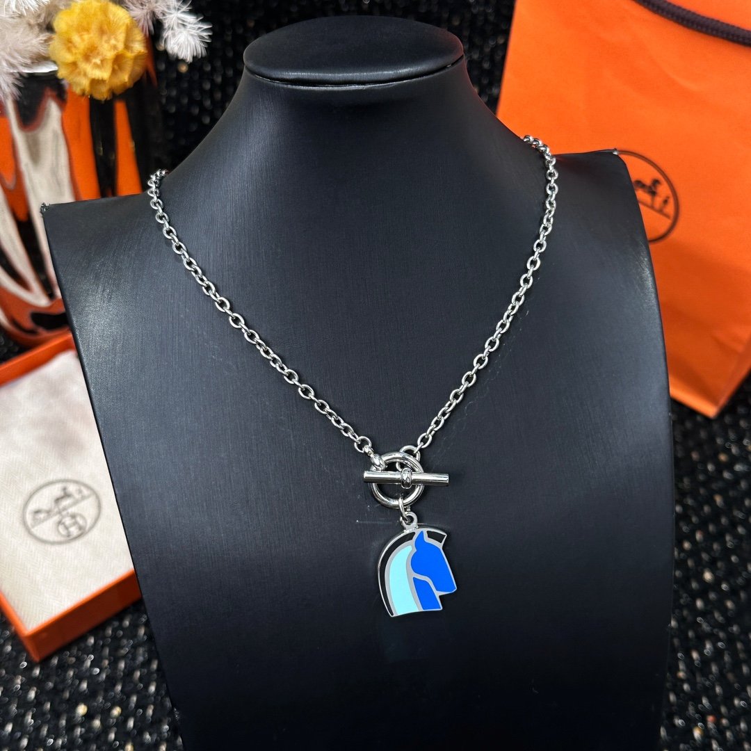 Hermes Helios Cheval Horsehead Necklace - Image 8
