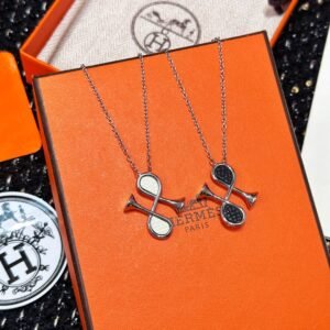 Hermes Cor H trumpet necklace