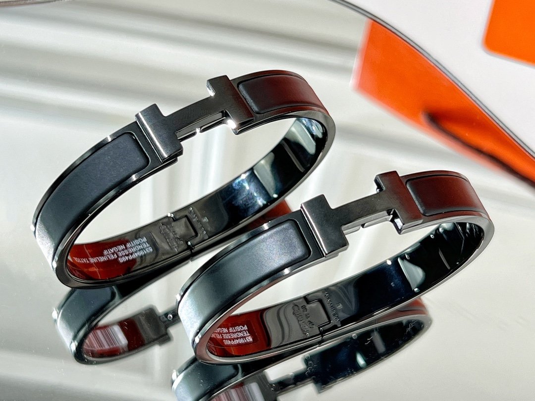 Hermes CLIC HH SO BLACK BRACELET Black Knight H Bracelet - Image 3