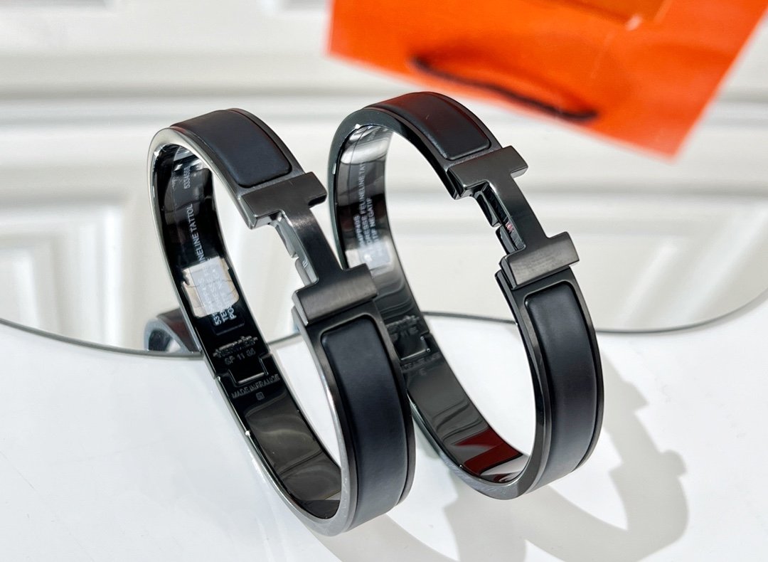 Hermes CLIC HH SO BLACK BRACELET Black Knight H Bracelet - Image 4