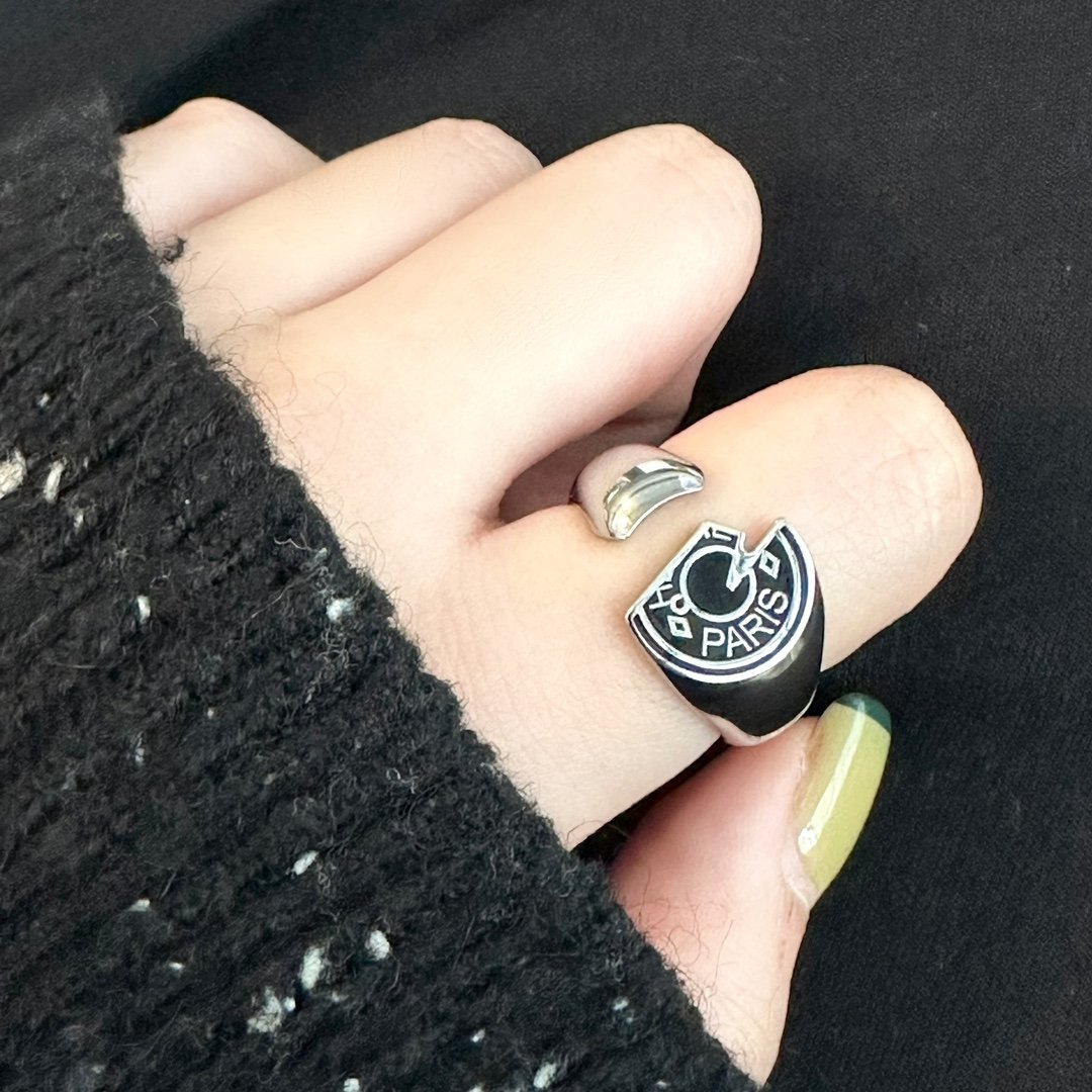 Hermes Carrousel Horsehead Ring - Image 3