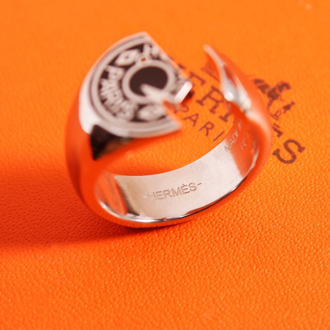 Hermes Carrousel Horsehead Ring - Image 7