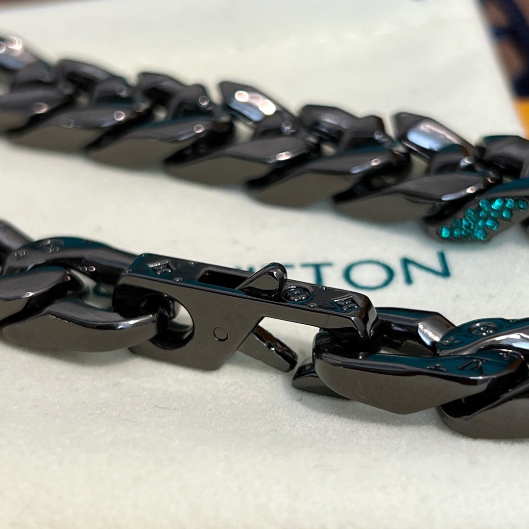 LV Cuban Chain - Image 8