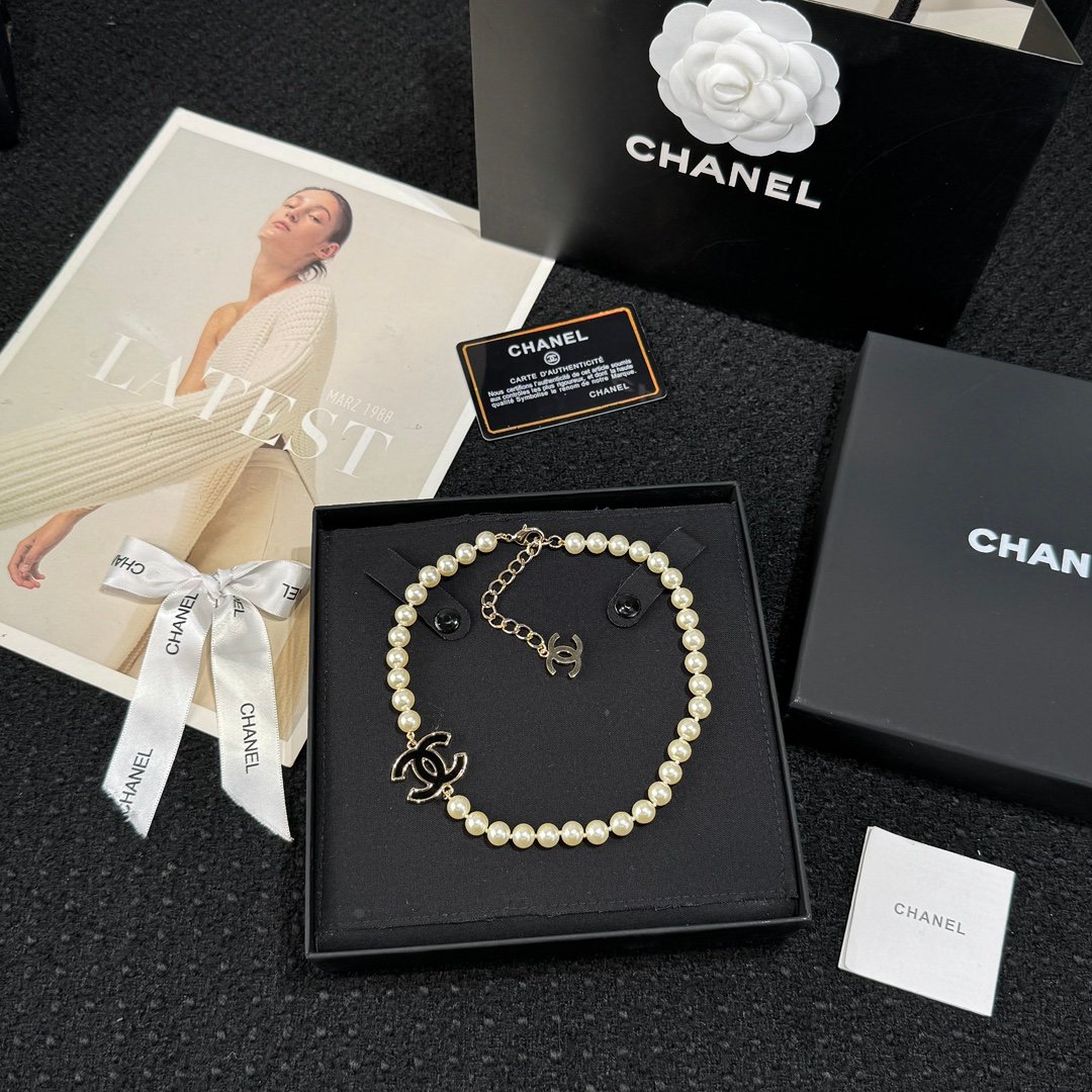 Chanel Double C Pearl Necklace - Image 2