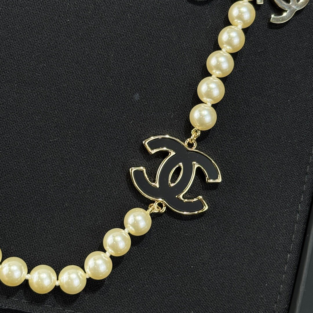 Chanel Double C Pearl Necklace - Image 6