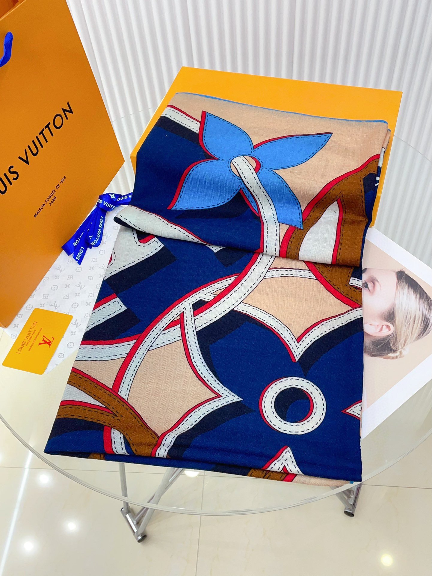 LV cashmere shawl - Image 3