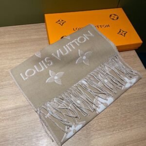 LV pure wool scarf