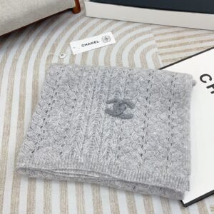 CHANEL wheat ear small hollow knitted scarf