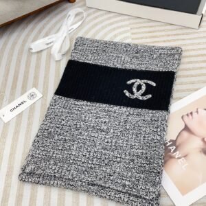 CHANEL Versatile Cashmere Scarf