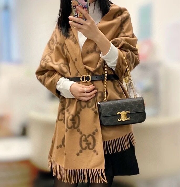 GUCCI cashmere shawl scarf - Image 2
