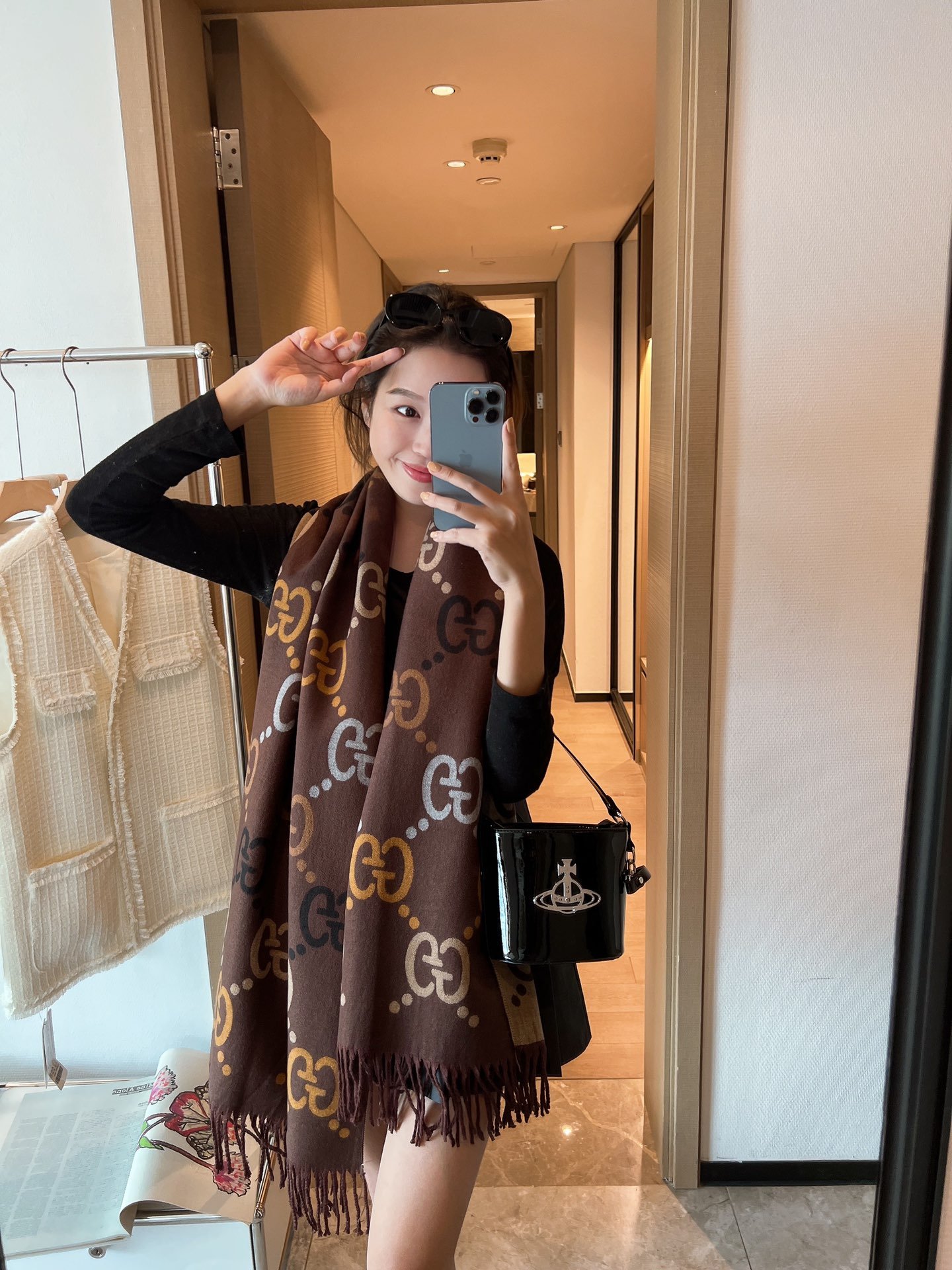 GUCCI colorful large G scarf - Image 3