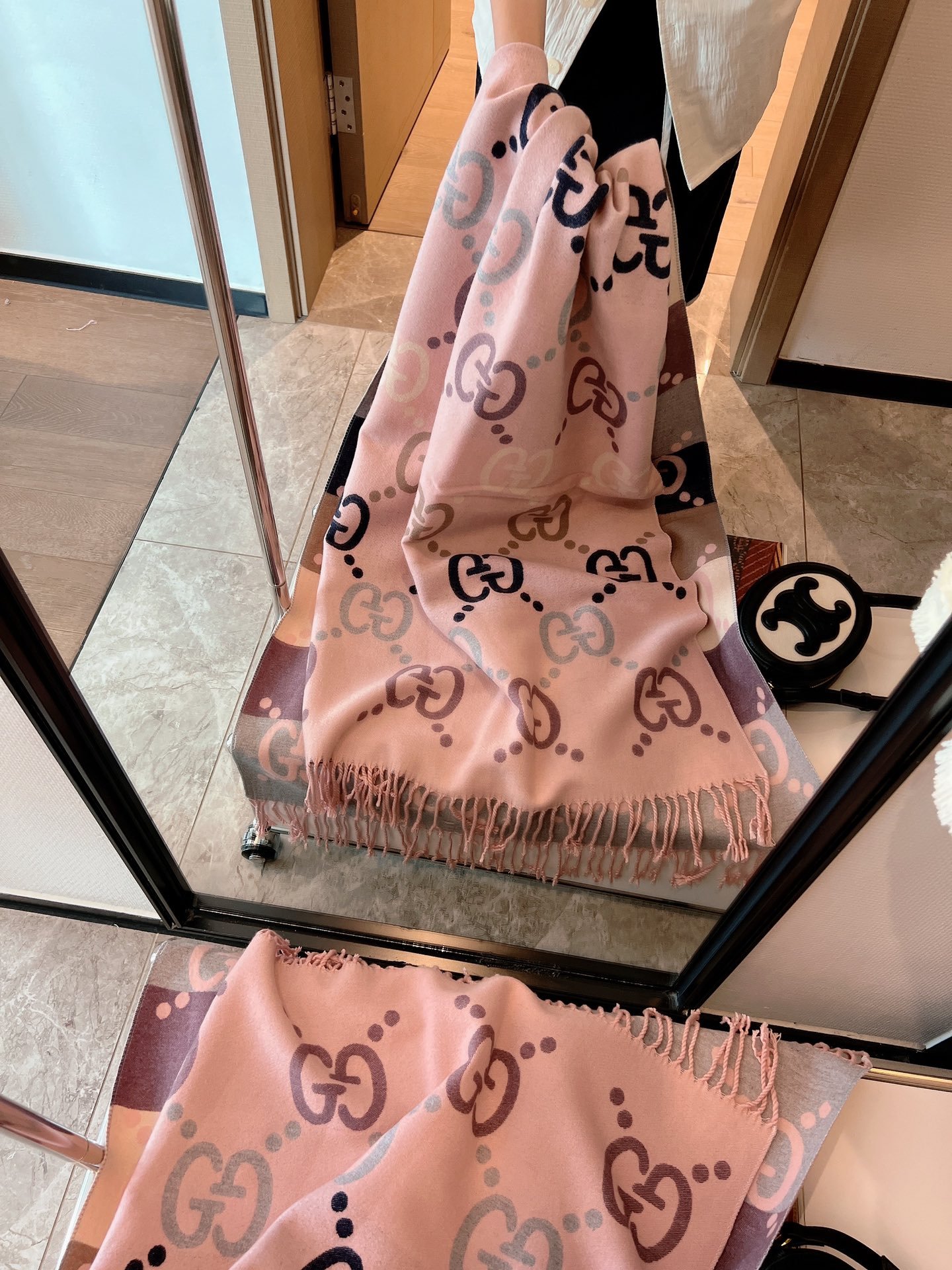GUCCI colorful large G scarf - Image 5
