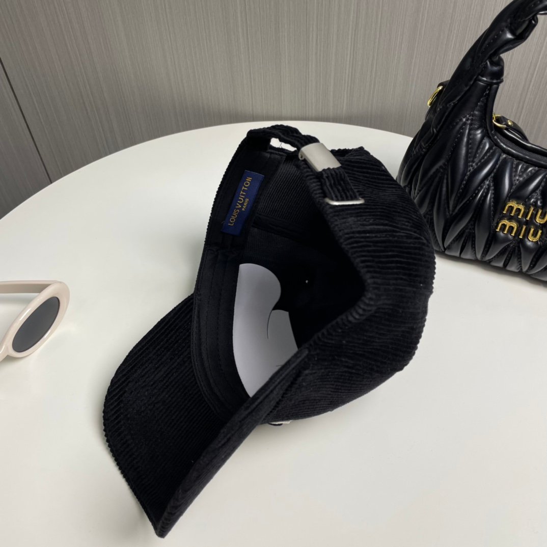 LV Corduroy baseball cap - Image 4