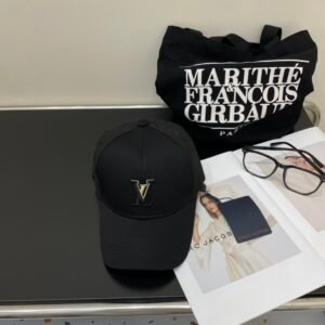 LV embroidered baseball cap