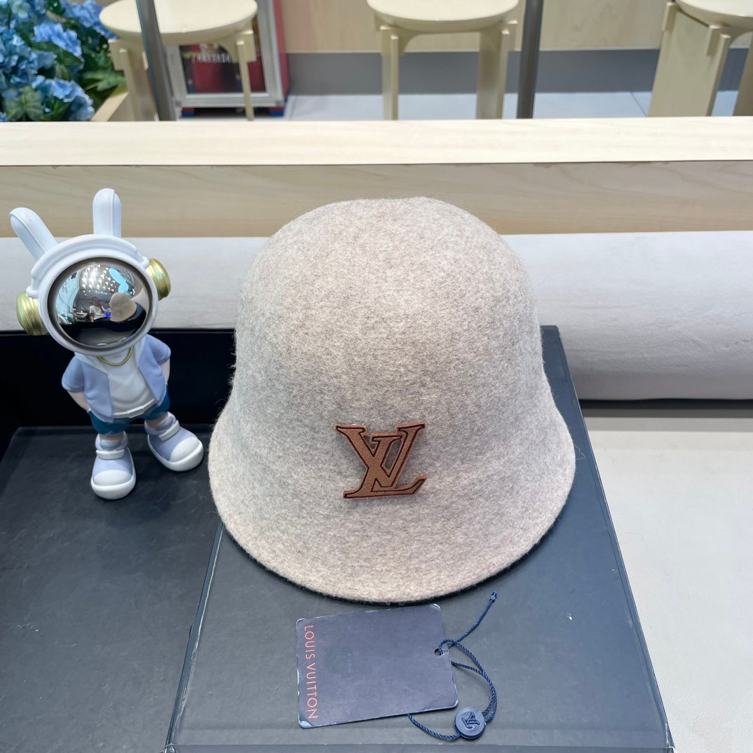 LV double sided wool artistic bucket cap - Image 3