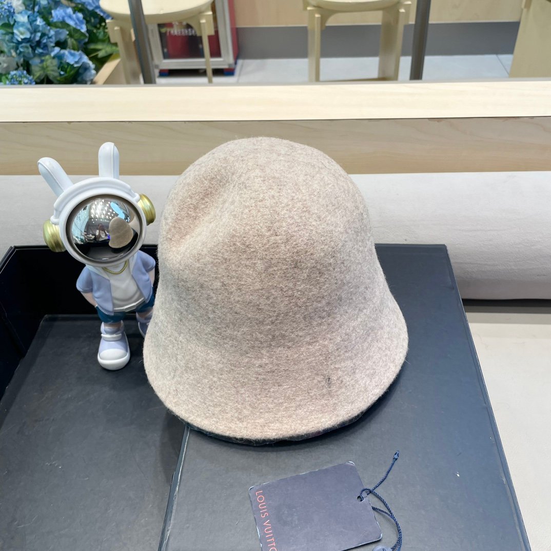 LV double sided wool artistic bucket cap - Image 4