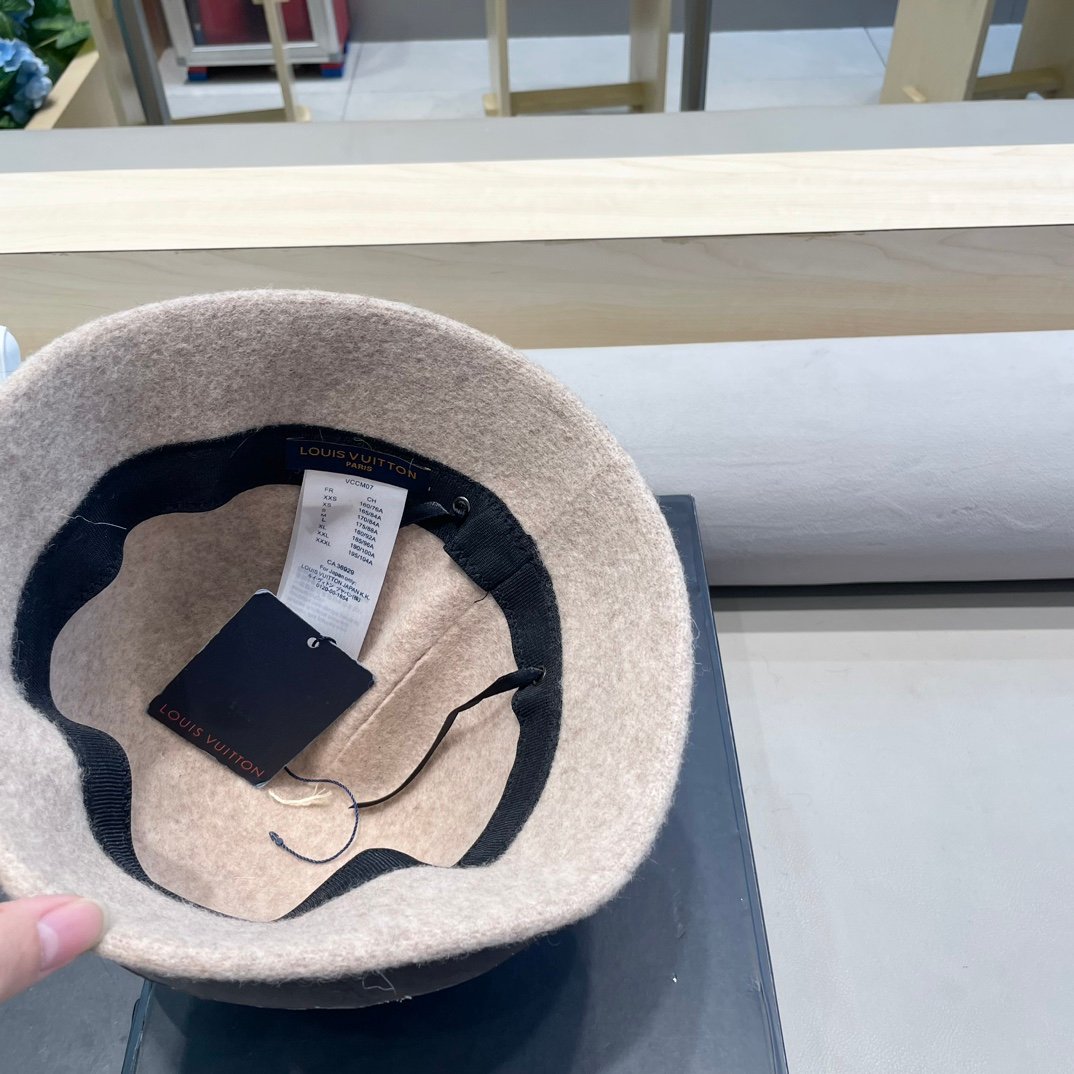 LV double sided wool artistic bucket cap - Image 8
