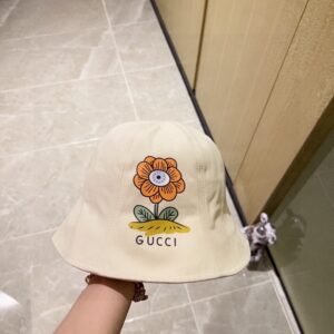 GUCCI dome shaped small flower fisherman hat