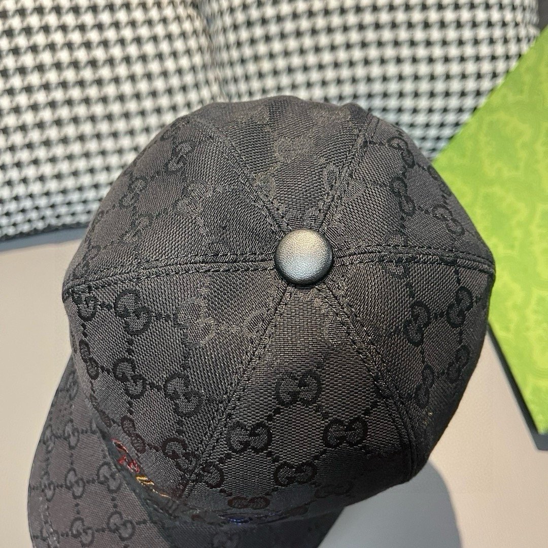 GUCCI artistic embroidered baseball cap - Image 5