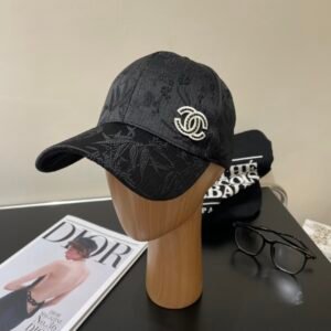 CHANEL simple baseball cap