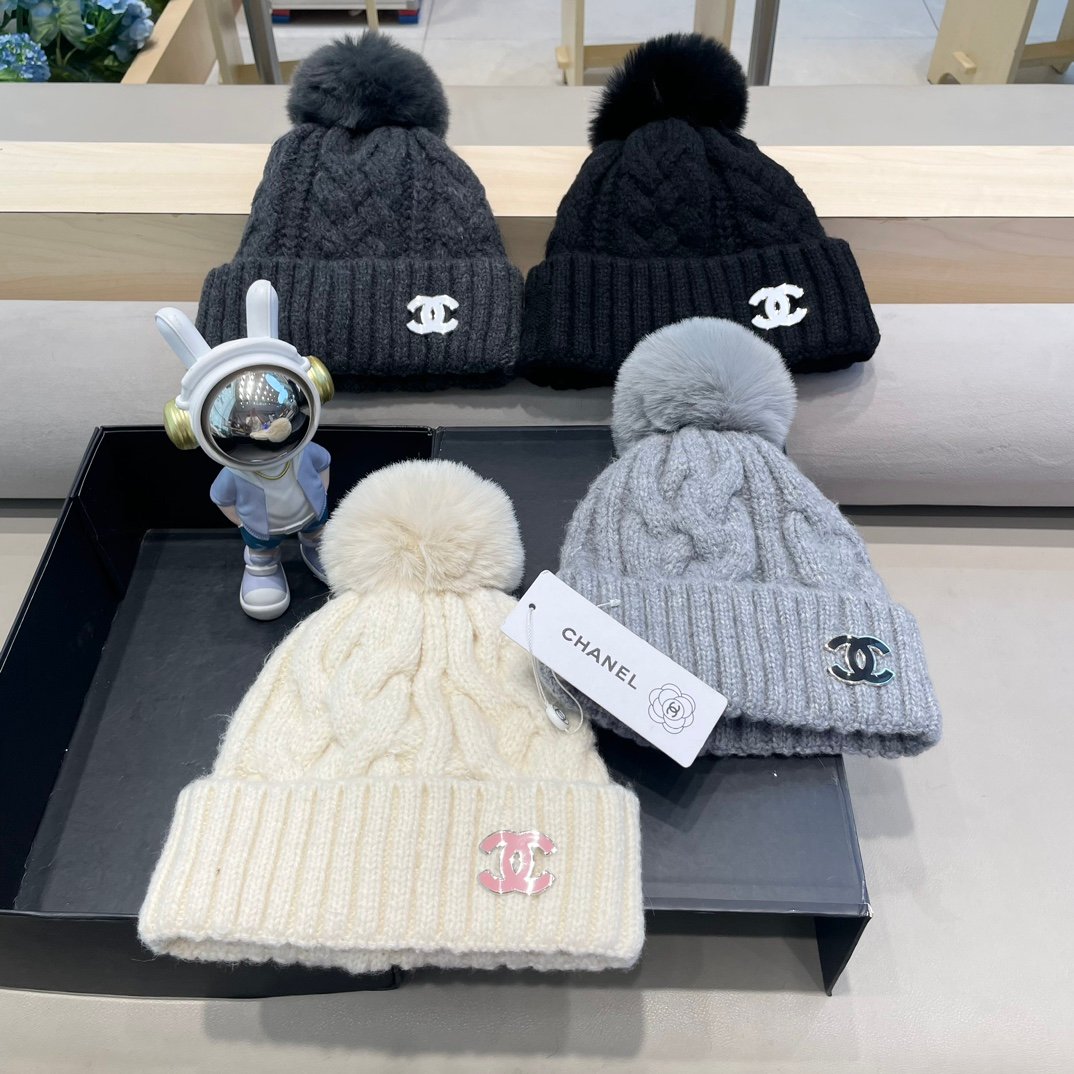 CHANEL knitted versatile woolen hat - Image 8