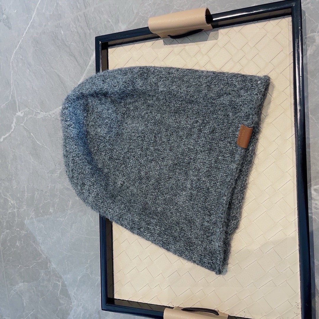 LOEWE hip hop style knitted hat - Image 7