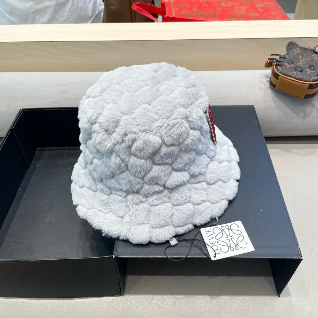 LOEWE plush fisherman hat - Image 3
