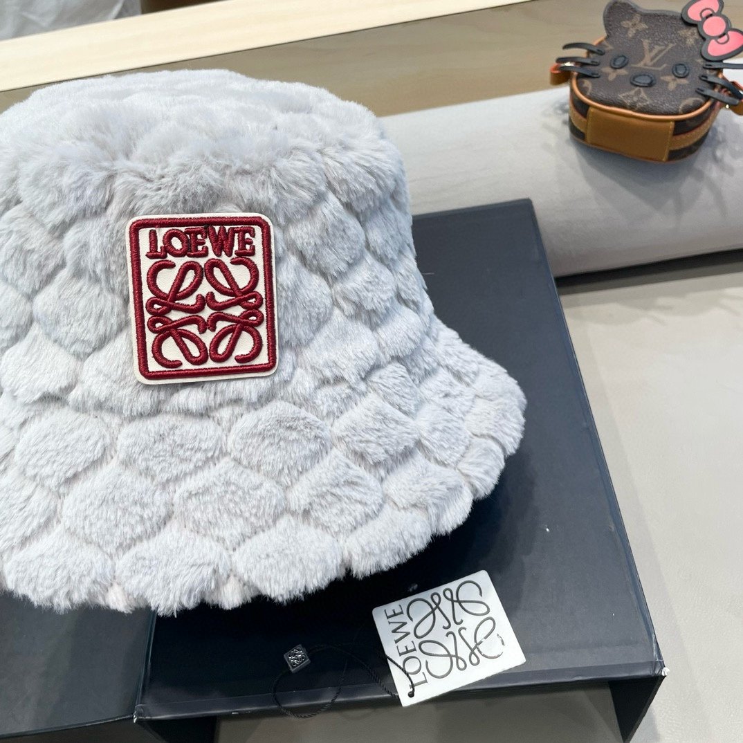 LOEWE plush fisherman hat - Image 4