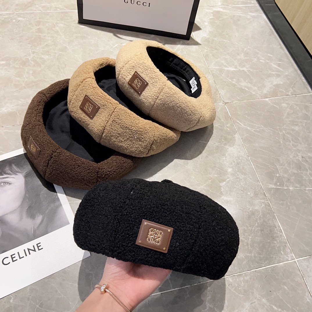 LOEWE lambhair octagonal beret - Image 7