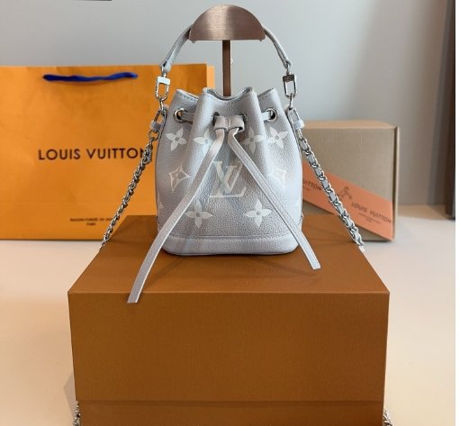 New women's bag Louis Vuitton vintage NANO NOE small bucket bag mini shoulder crossbody bag - Image 2