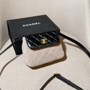 25 New Chanel Small Fragrant Small Square Bag Shoulder Bag