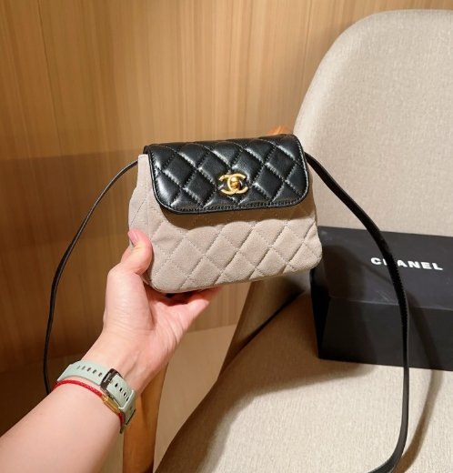 25 New Chanel Small Fragrant Small Square Bag Shoulder Bag - Image 3