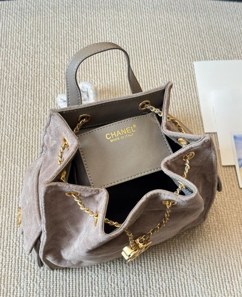 Chanel fashion show grey suede hobo playful leather bag double c drawstring chain armpit bag small size - Image 9