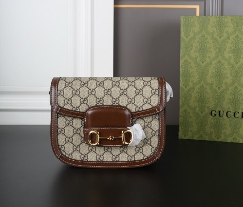GUCCI 2025 new vintage canvas, leather patchwork, horseshoe buckle, single shoulder crossbody bag for women