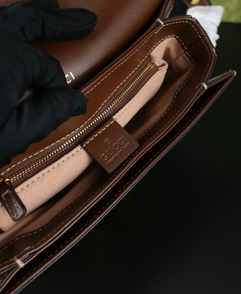 GUCCI 2025 new vintage canvas, leather patchwork, horseshoe buckle, single shoulder crossbody bag for women - Image 8