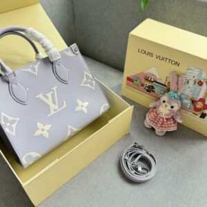 Louis Vuitton women's bag on thego pm cheese sea salt milk blue tote bag handbag