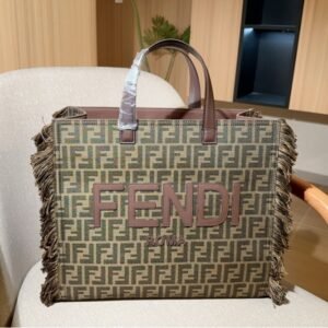 Fendi 2024 new men's and women's blue denim bag with tassel edges, large shopping bag, hand-held shoulder bag