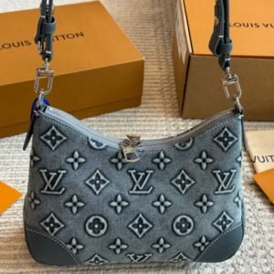 LV vintage croissant