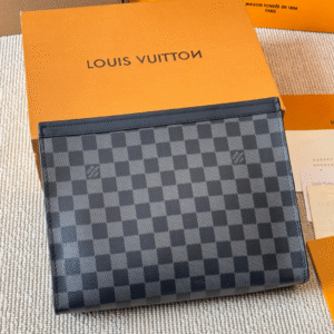 Louis Vuitton Voyage MM Men's Checkered Canvas Zipper Handbag