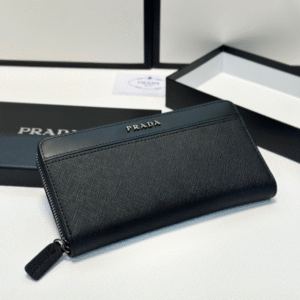 Prada's popular cross patterned cowhide original cross patterned cowhide