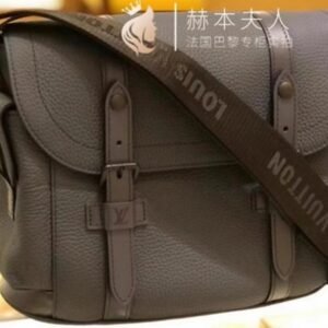 Louis Vuitton 2024 men's bag CHRISTOPHER messenger bag with double buckle and single shoulder strap