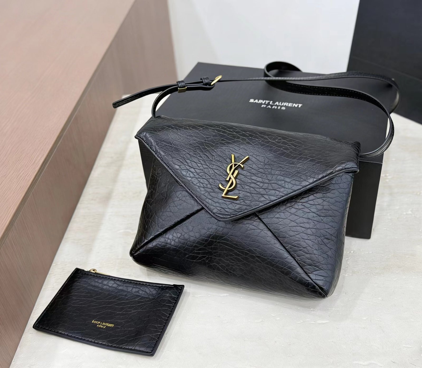 5️⃣ YSL folding box in multiple colors Saint Laurent envelope bag YSL